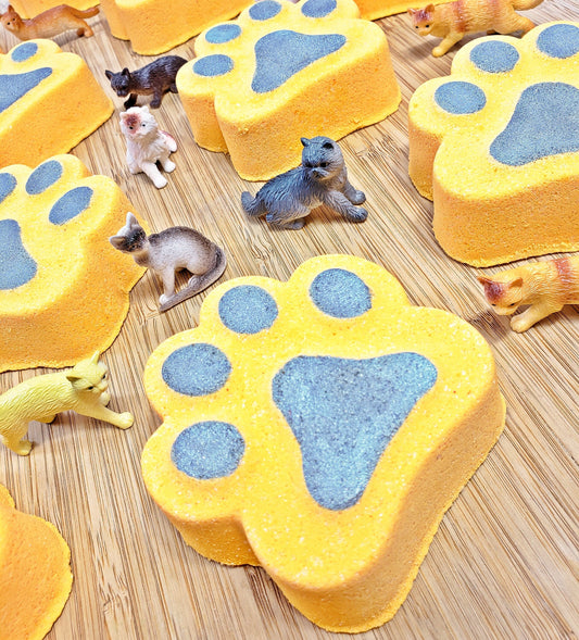 Cat Toy Surprise Bath Bomb Kids Children Fizzy Kitty Kitten Toy Inside