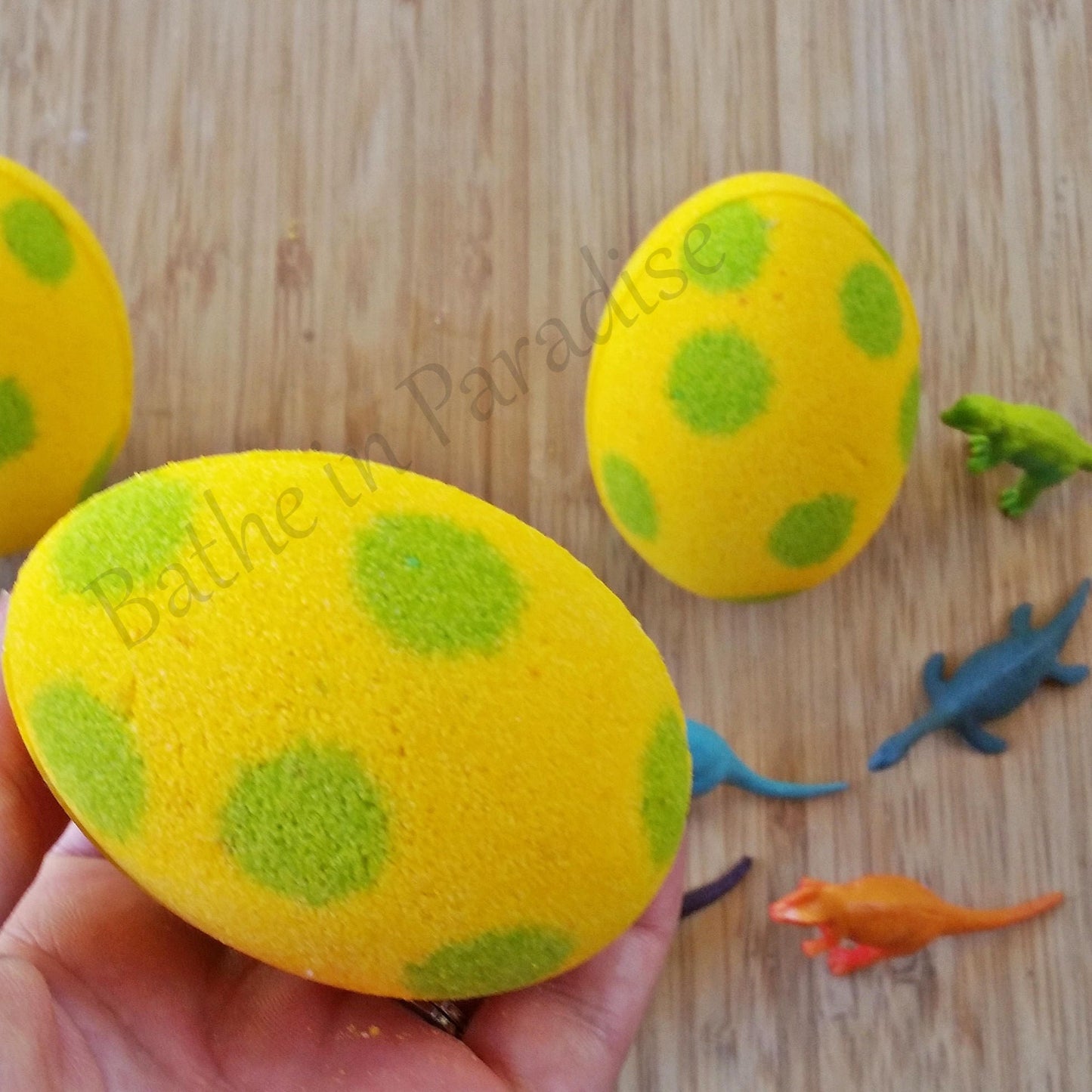 Double Toys Inside Option! Dino Egg Bath Bomb (1) | Dinosaur Inside | Aprox 4.5 ounce, 3.25 Inch | Kids Surprise Fizzy