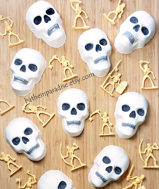 Skeleton Warrior Toy Skull Bath Bomb | Surprise Inside