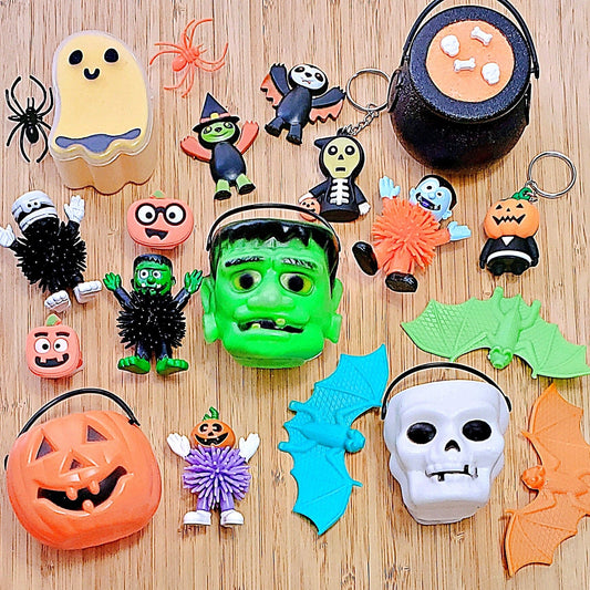 Toy Inside Surprise Halloween Dunker Bucket Spooky Bath Bombs | 2.5-3 inches Depending on Style