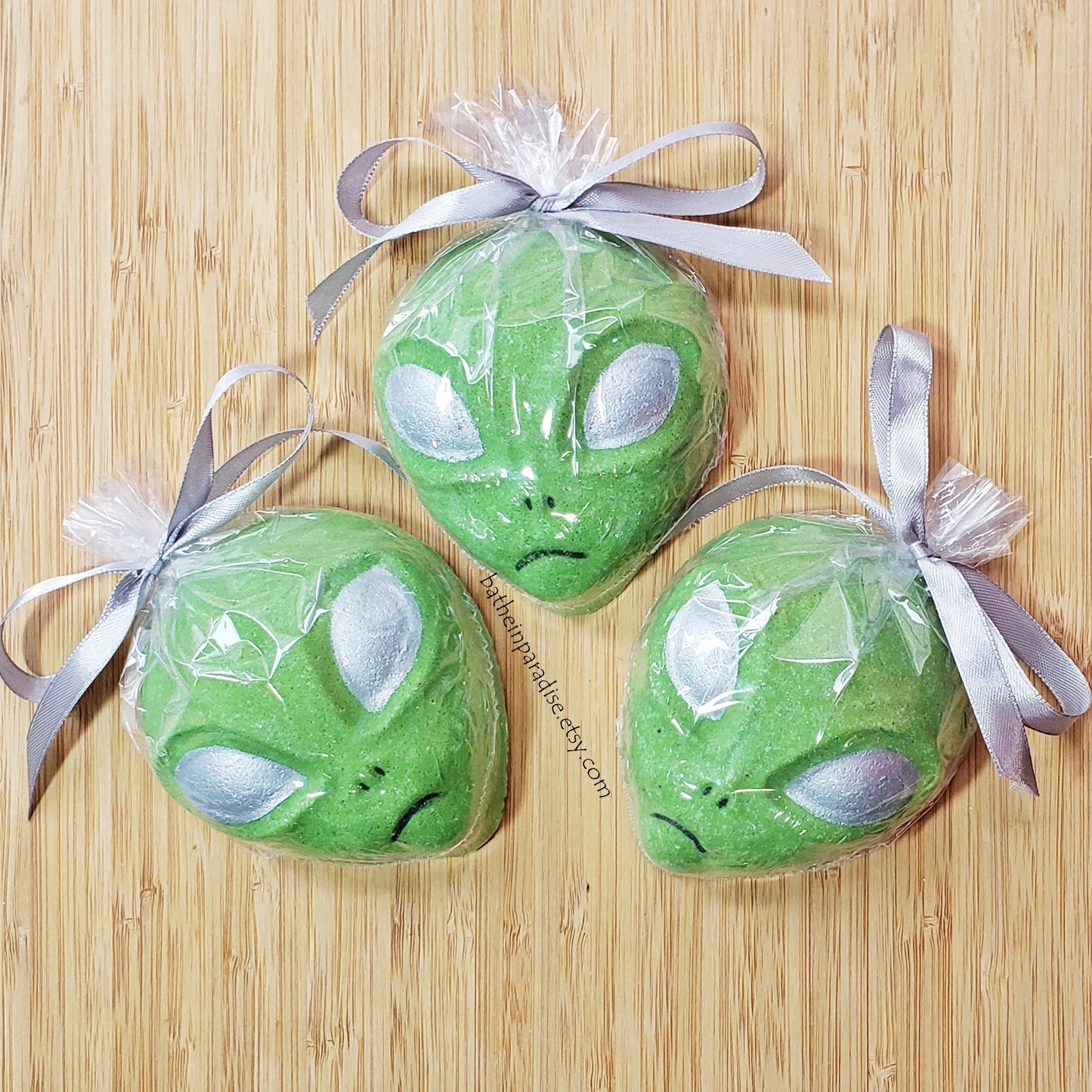 Alien Toy Bath Bomb (1) | Bath Bombs For Kids With Toys Inside